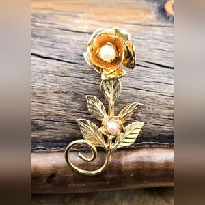 Floral Brooch Gold Tone Roses with Faux Pearl Centers 2" X 1"